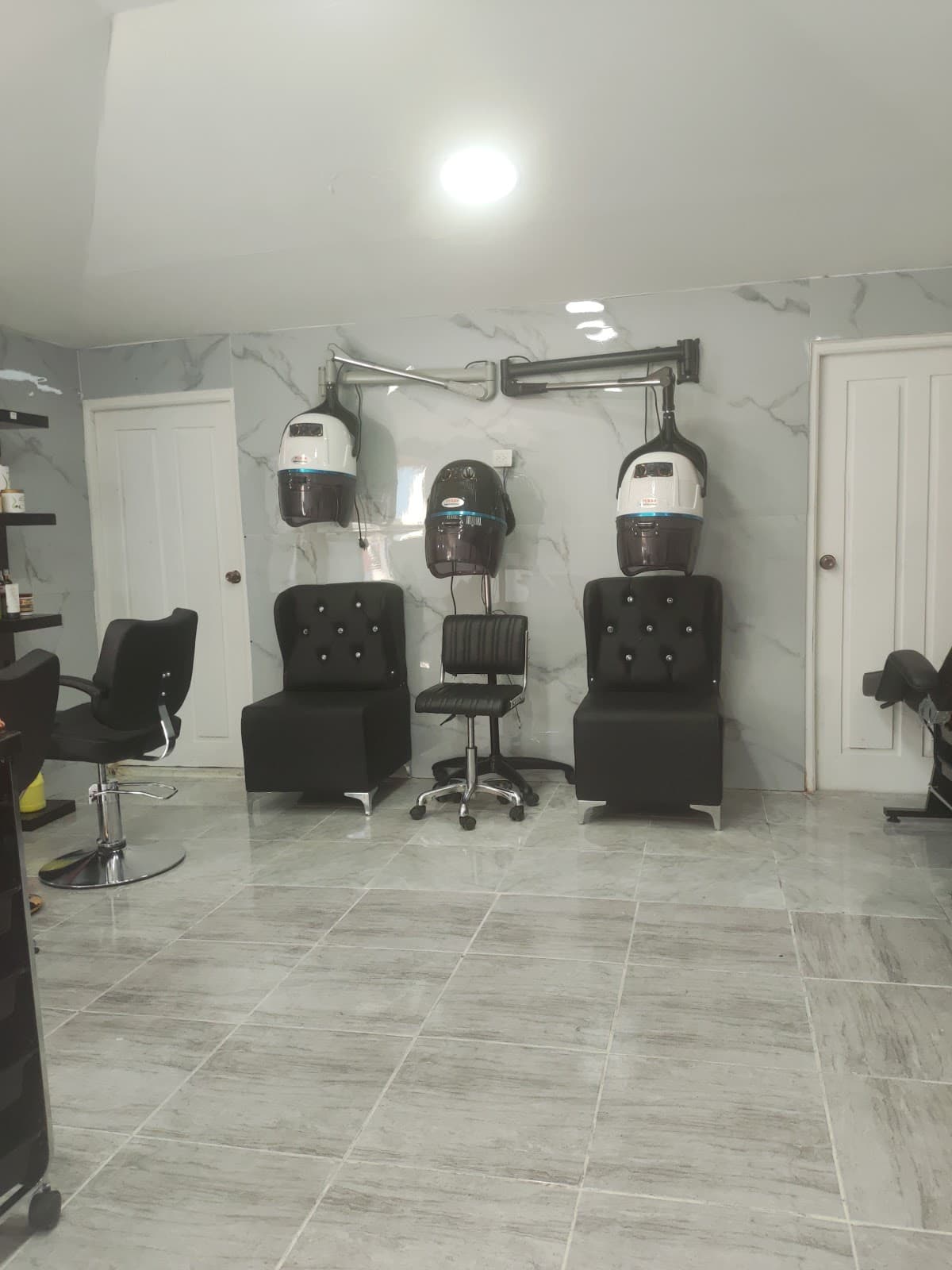 MERI SALON - Imagen 2