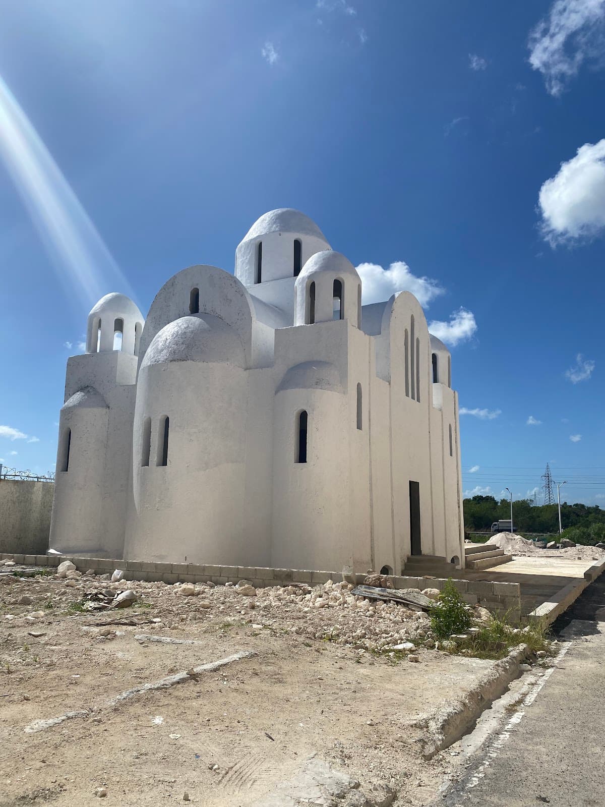 Serbian Orthodox Church - Transfiguración del Señor Jesús Cristos - Imagen 3