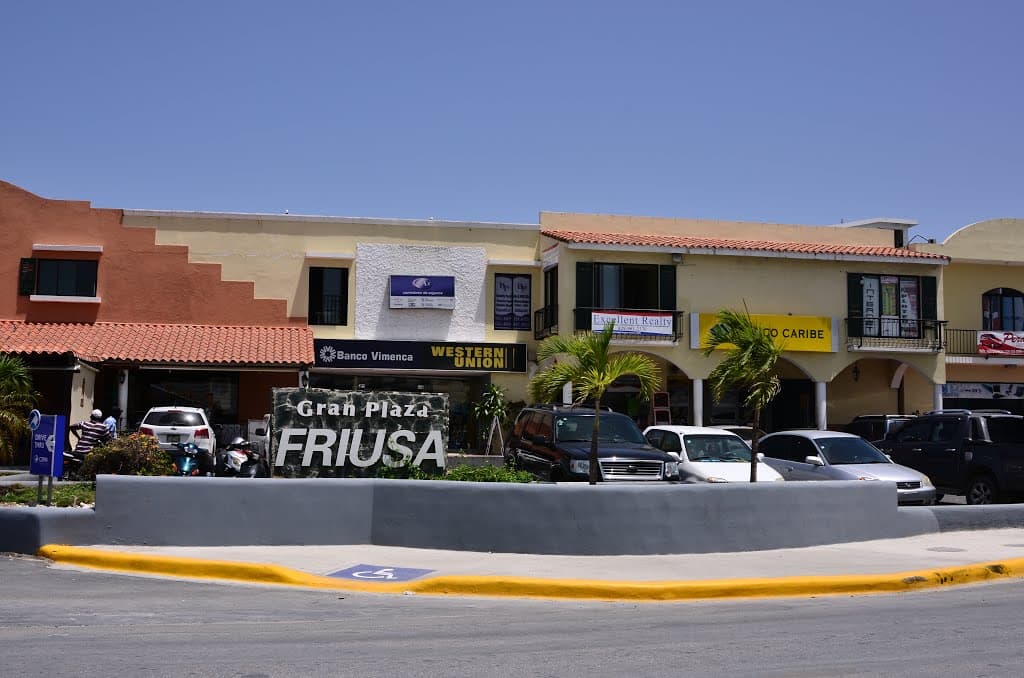 Gran Plaza FRIUSA - Imagen 1
