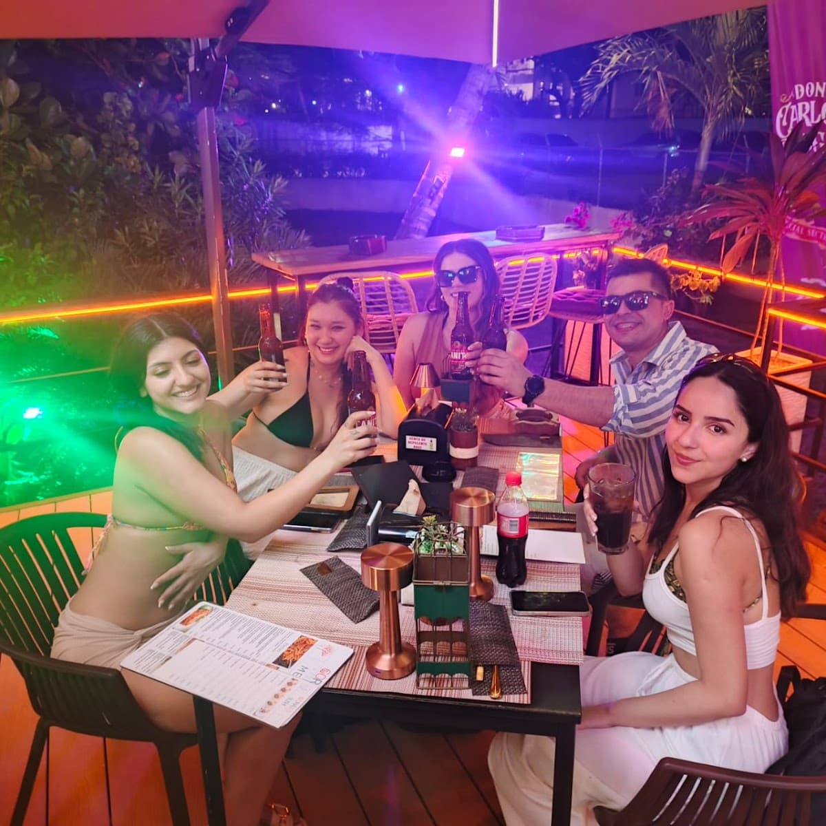 Corales Pizzeria & Cigar Club - Imagen 1