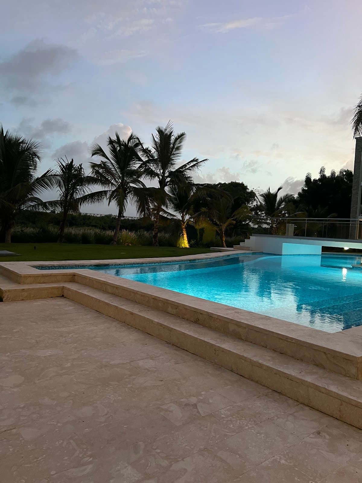 Cana Pearl Building G Apartment G-201 - Imagen 1