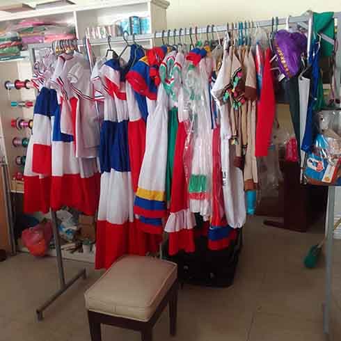 Ambar Services-Papeleria-Trajes Tipicos-Reposteria-Alquiler Mesas de Fiestas y Cumplianos-Jugetes-Copias-Curriculum - Imagen 1