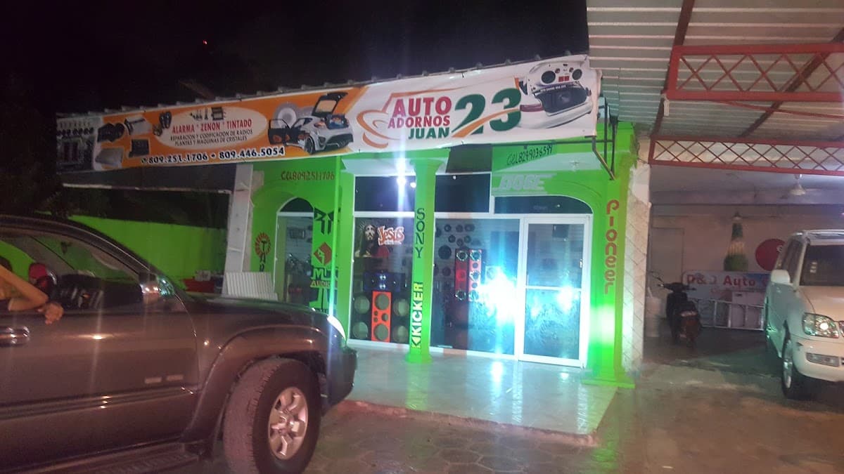 Auto Adorno Juan 23 - Imagen 2