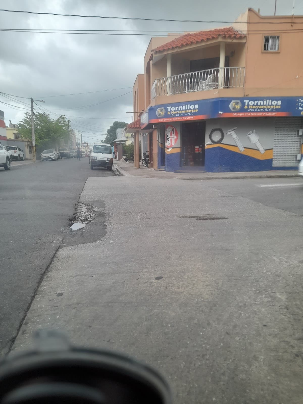 Tornillos & Herramientas del Este, S. R. L. - Imagen 1