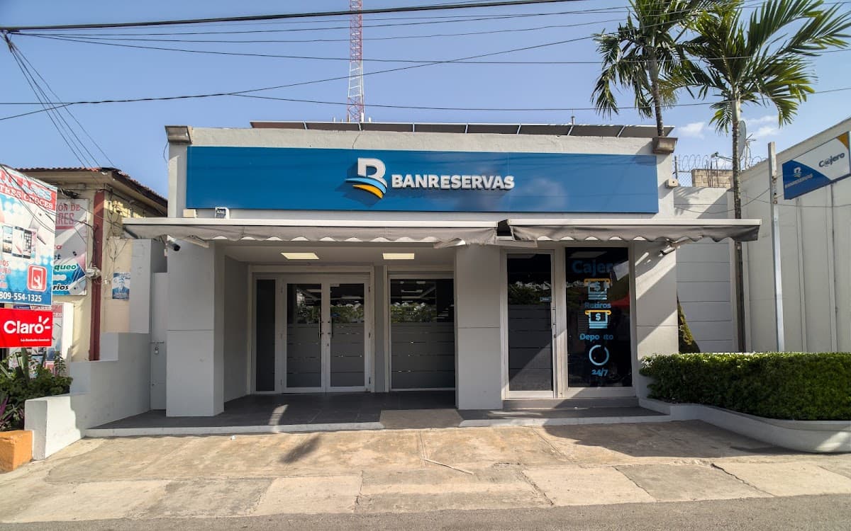 BanReservas Boulevard - Imagen 3