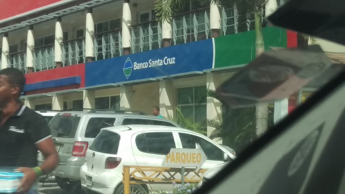 Banco Santa Cruz Higuey - Imagen 2