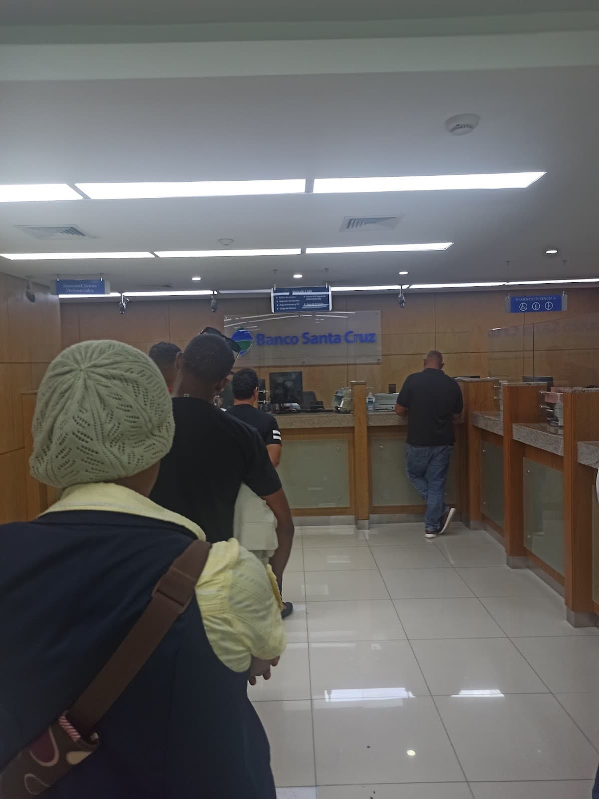 Banco Santa Cruz Higuey - Imagen 3