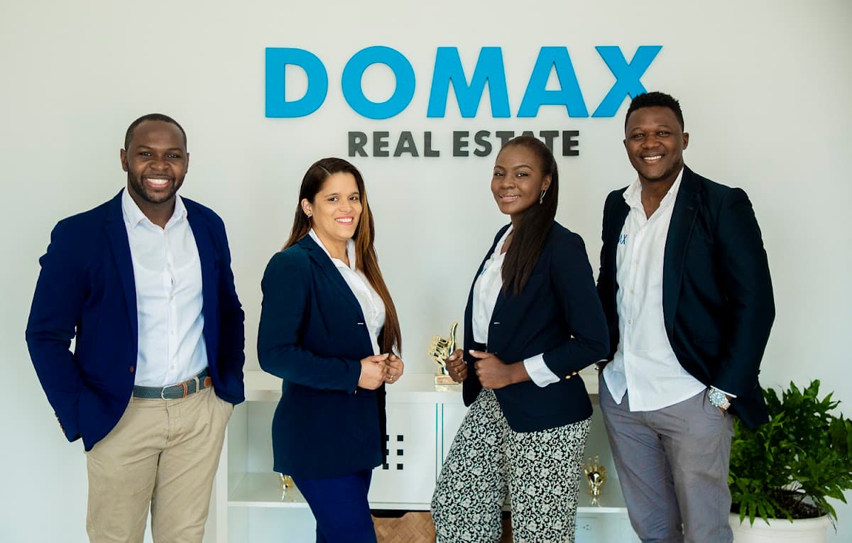 Domax Real Estate - Imagen 1