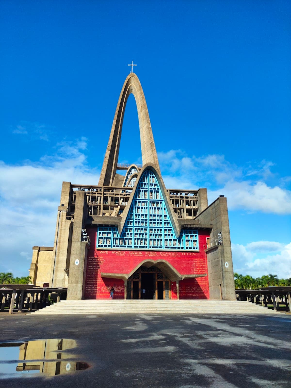 Basílica Catedral Nuestra Señora de la Altagracia - Imagen 1