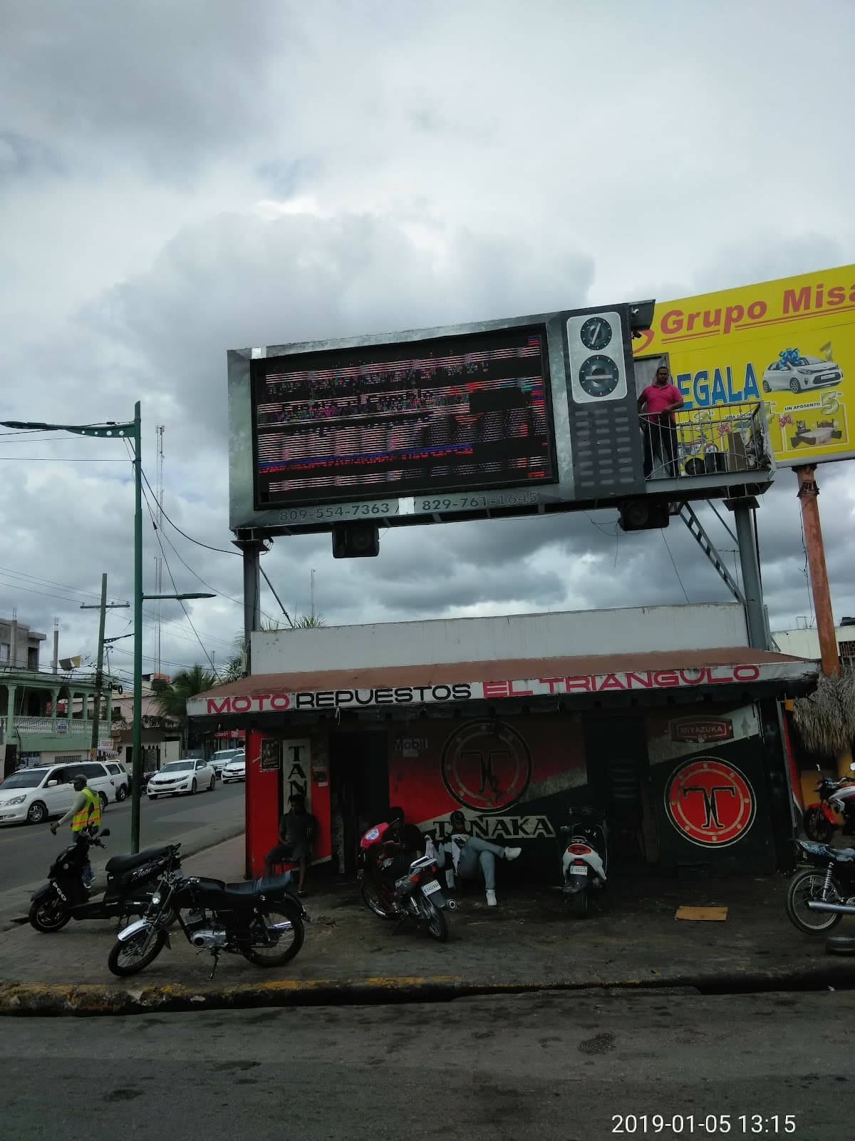 Visualizaciones Tronco LED Una publicidad espectacular - Imagen 1