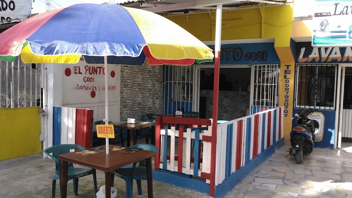 EL PUNTO COOL Cafetería Heladería y Variedades en general - Imagen 2