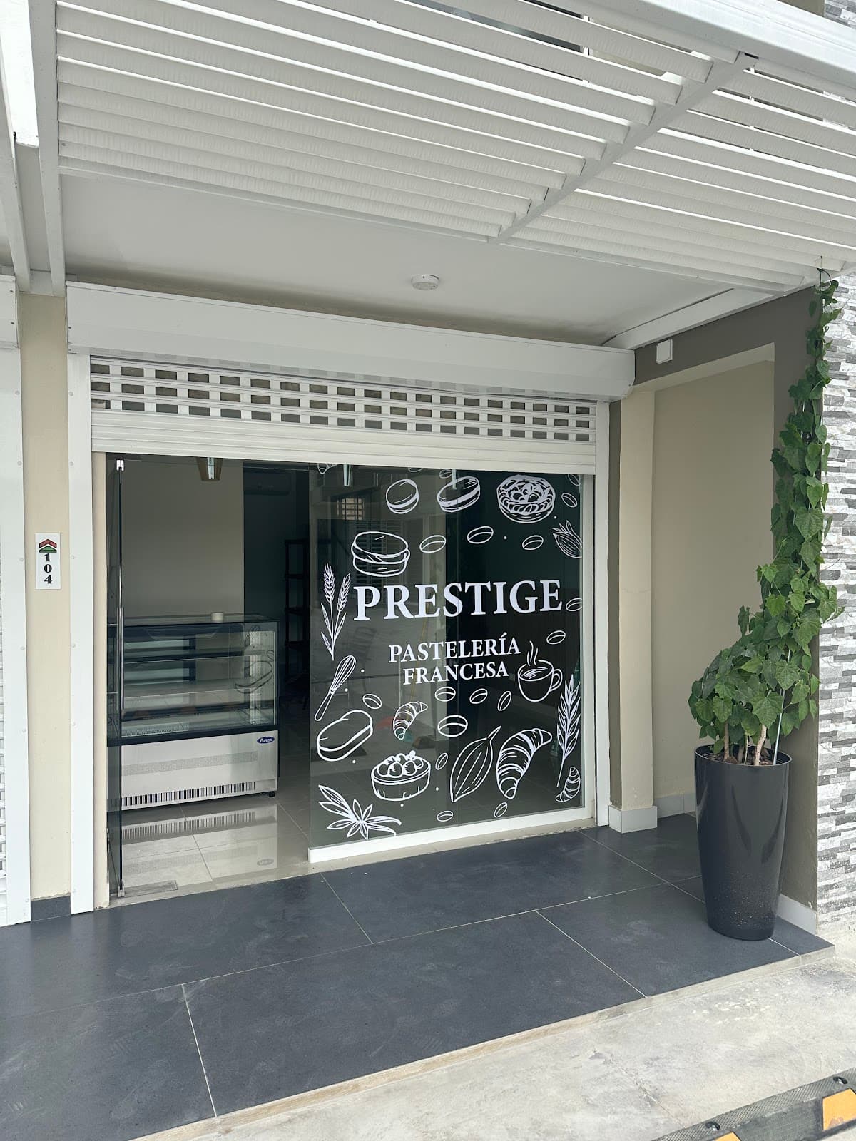 Pastelería Prestige - Imagen 1