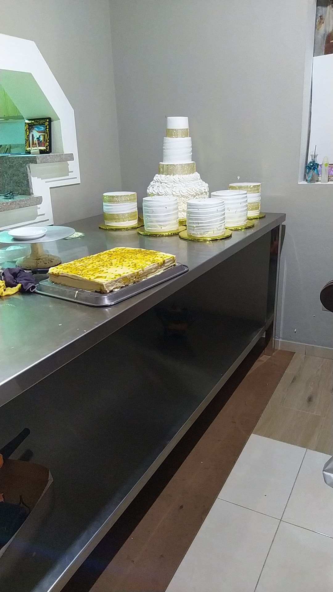 Repostería los portones - Imagen 1