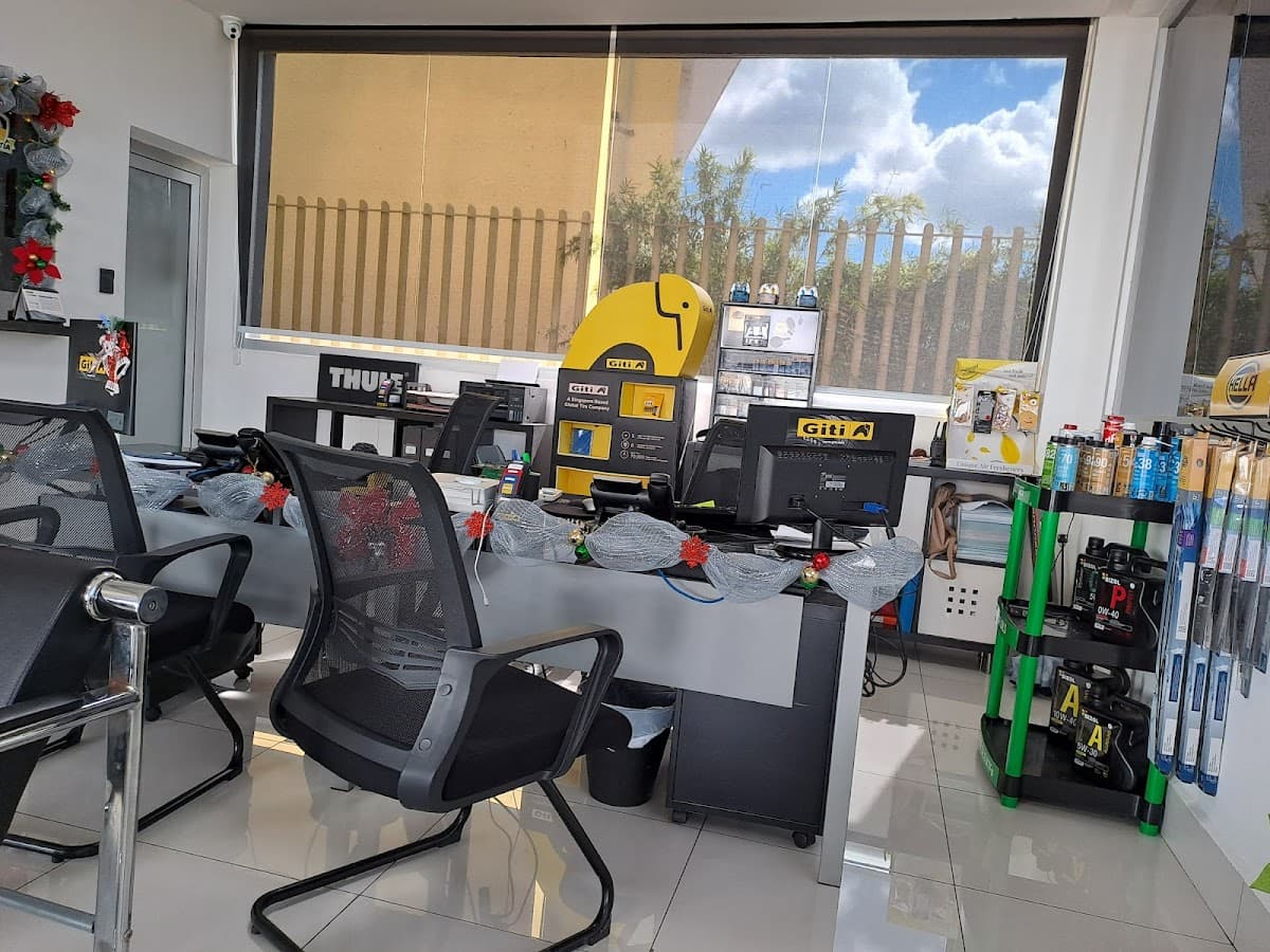 Importadora KyG, Punta Cana - Imagen 2