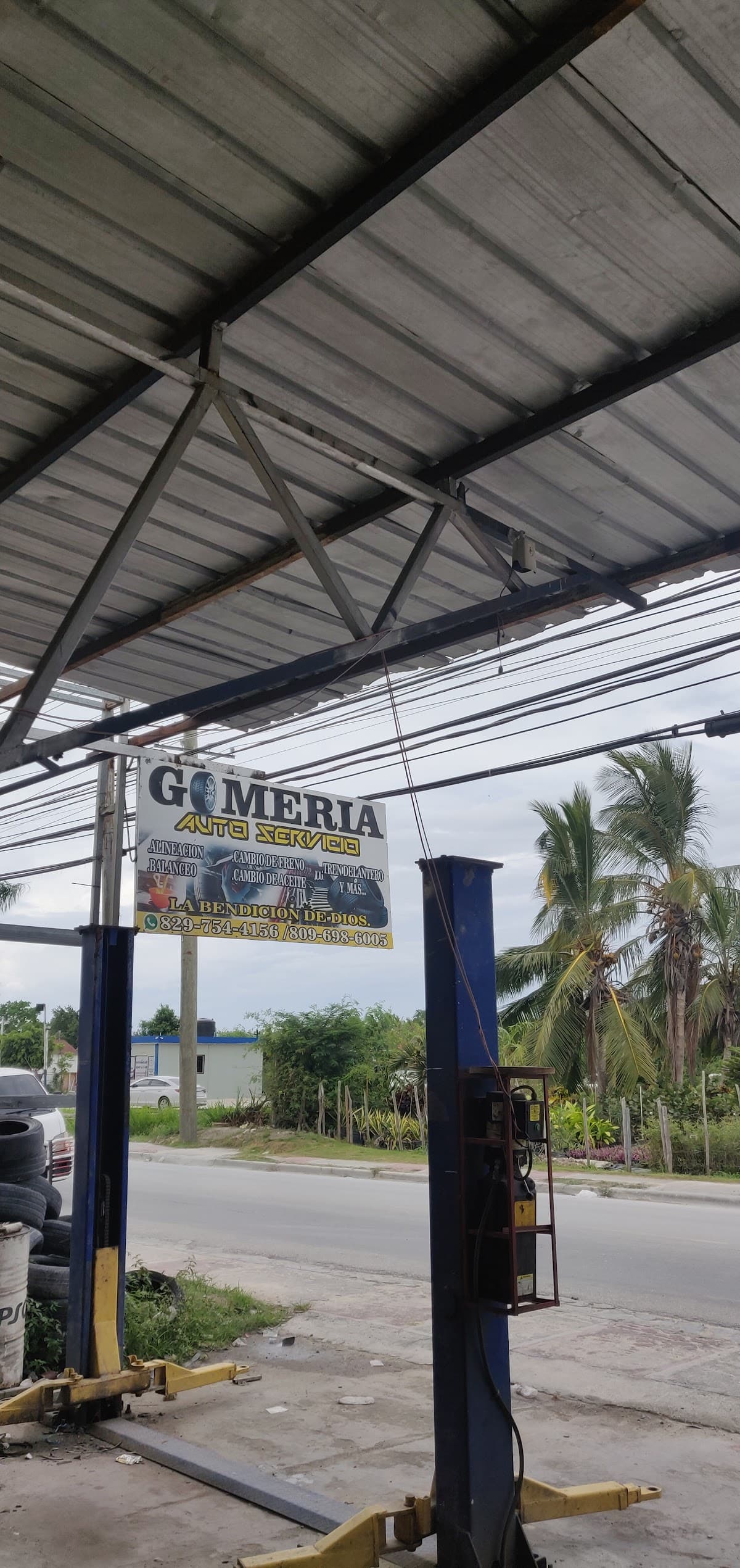Gomería Autoservicio - Imagen 2