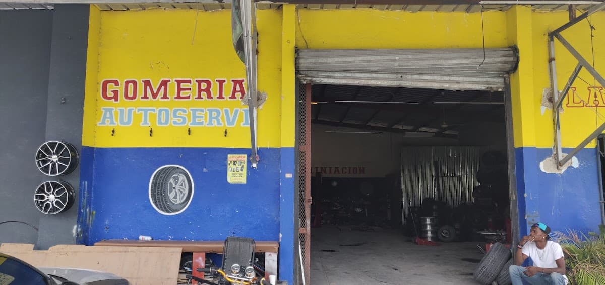 Gomería Autoservicio - Imagen 1