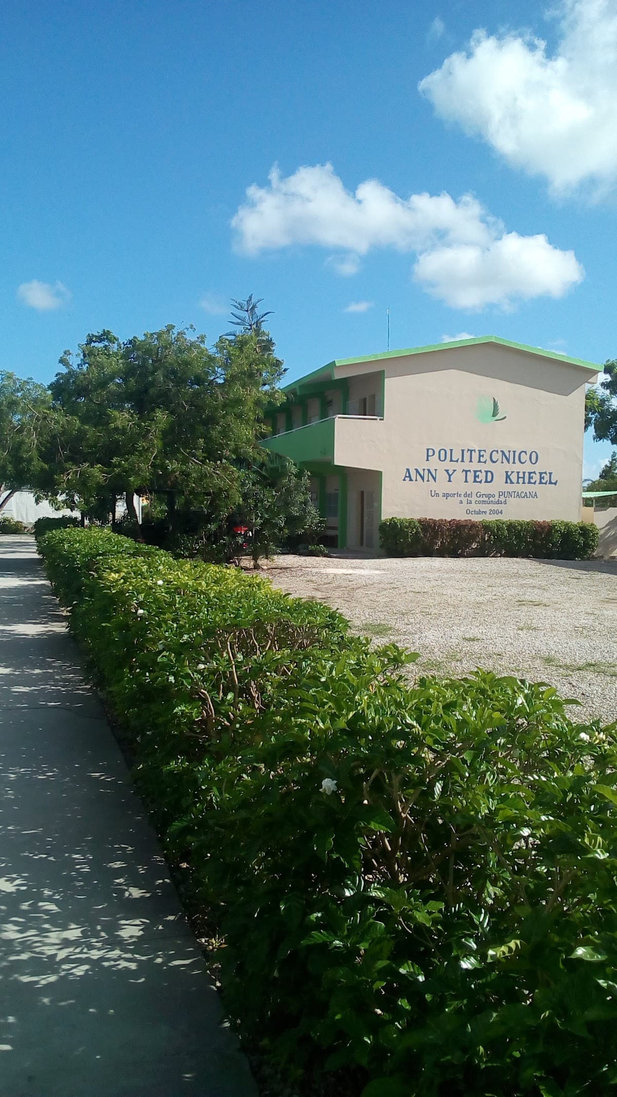 SECUNDARIA ANN Y TED KHEEL - Imagen 1