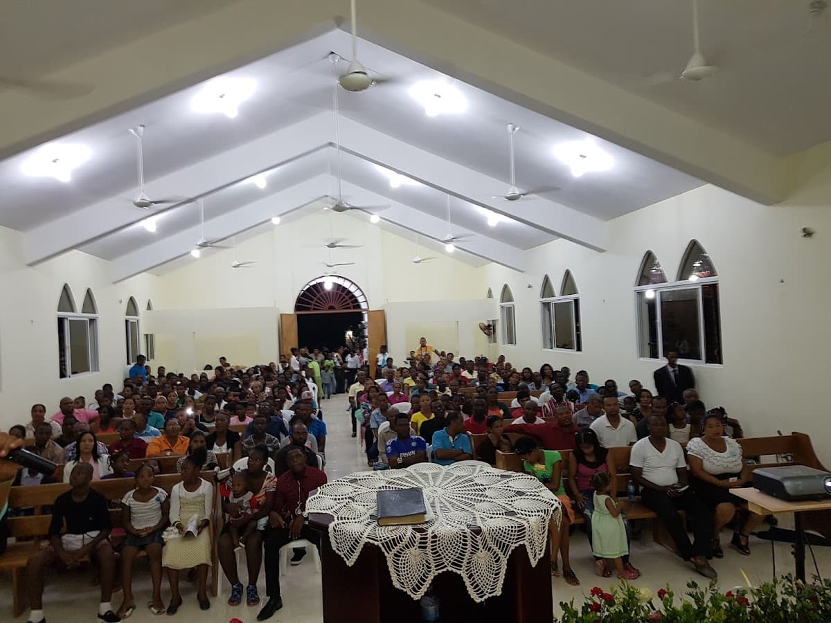 Iglesia Adventista del Séptimo Día - Oasis - Imagen 1