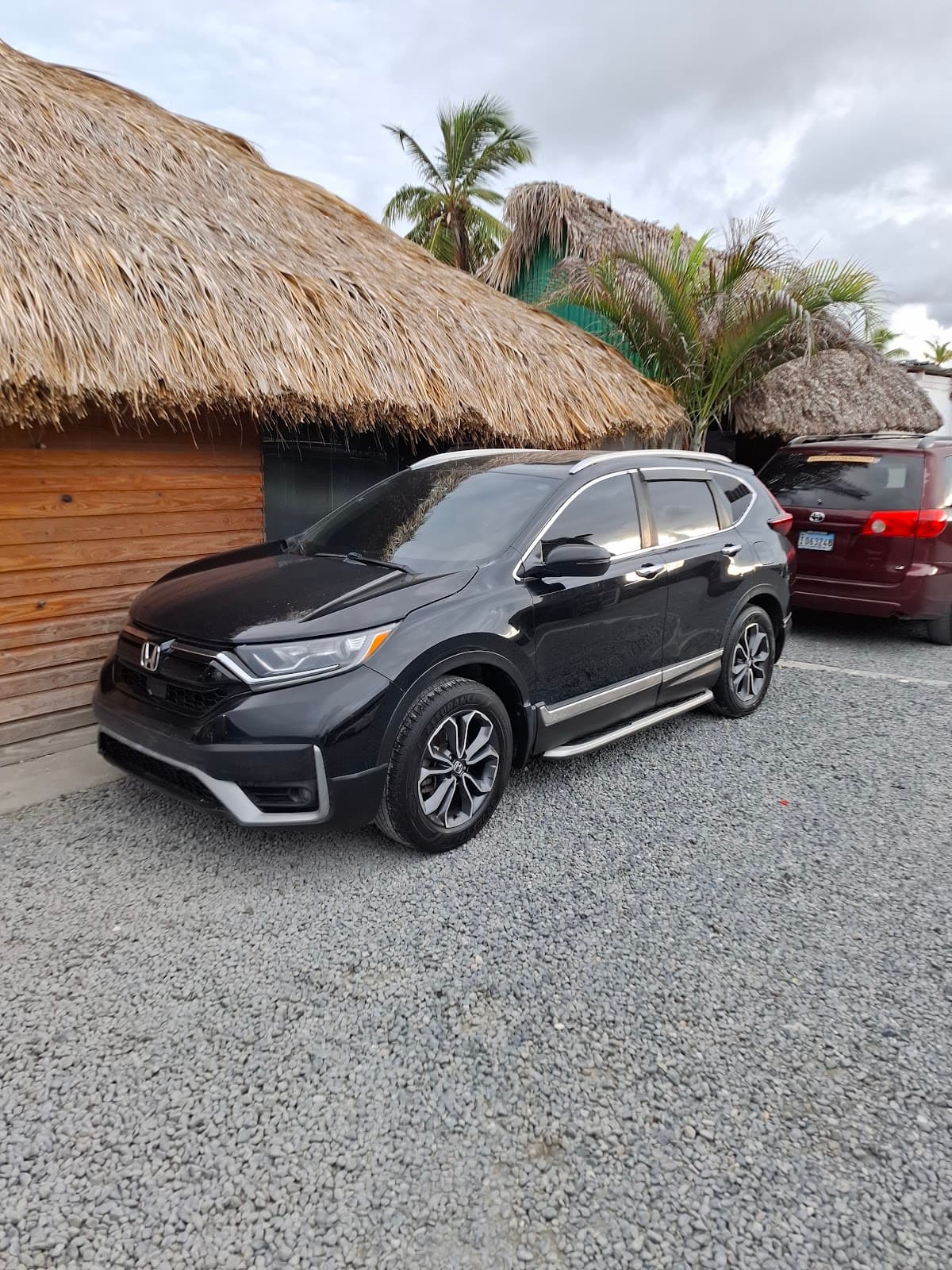 Tiki's Rent A Car - Imagen 3