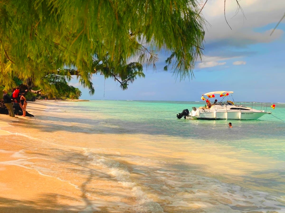 Liva Boat – Private Snorkeling Boat Tour in Punta Cana - Imagen 1