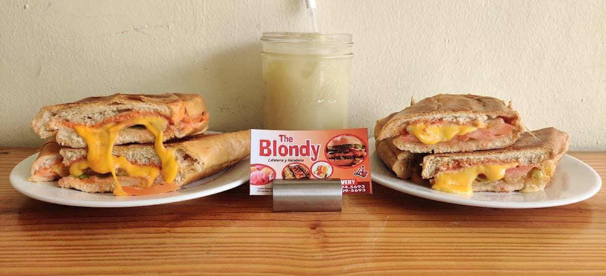 The Blondy Cafeteria - Imagen 1