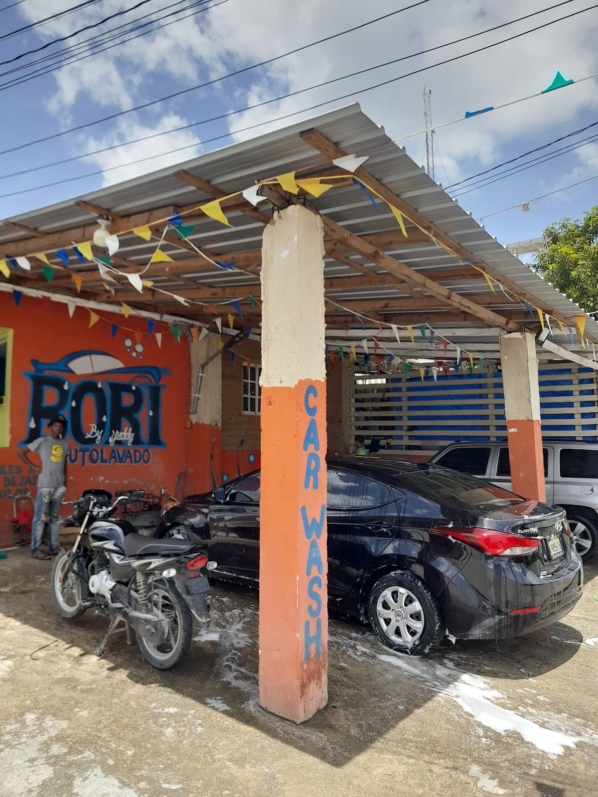 Yudy liquor store & carwash - Imagen 1