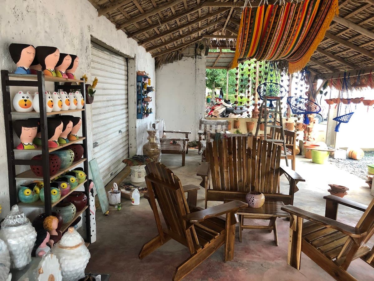 Artisanes y muebles rústicos del Cibao - Imagen 2
