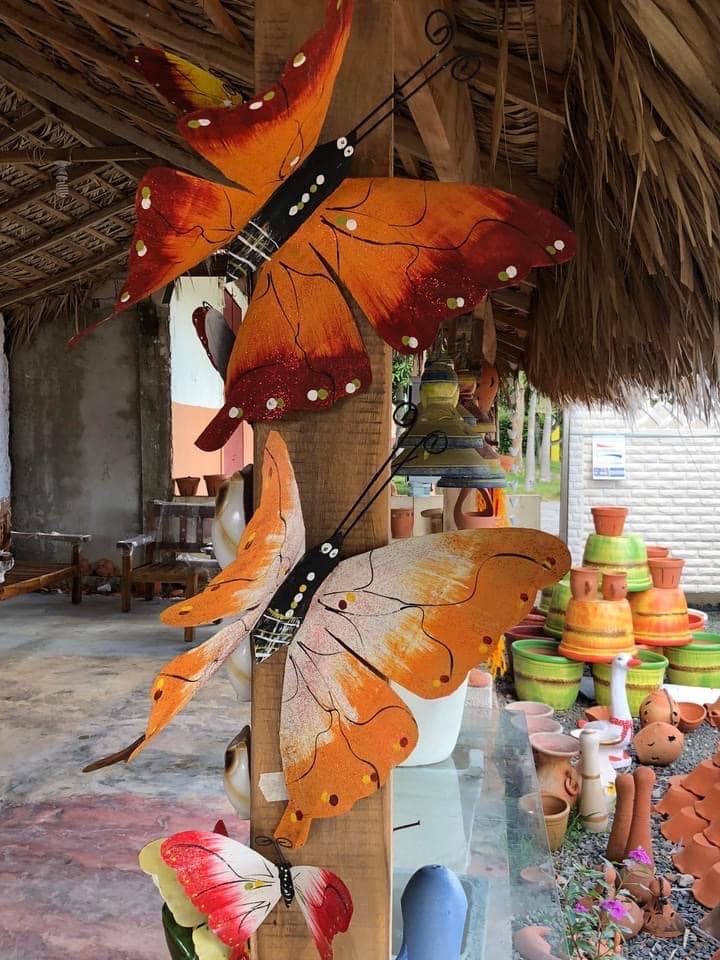 Artisanes y muebles rústicos del Cibao - Imagen 3