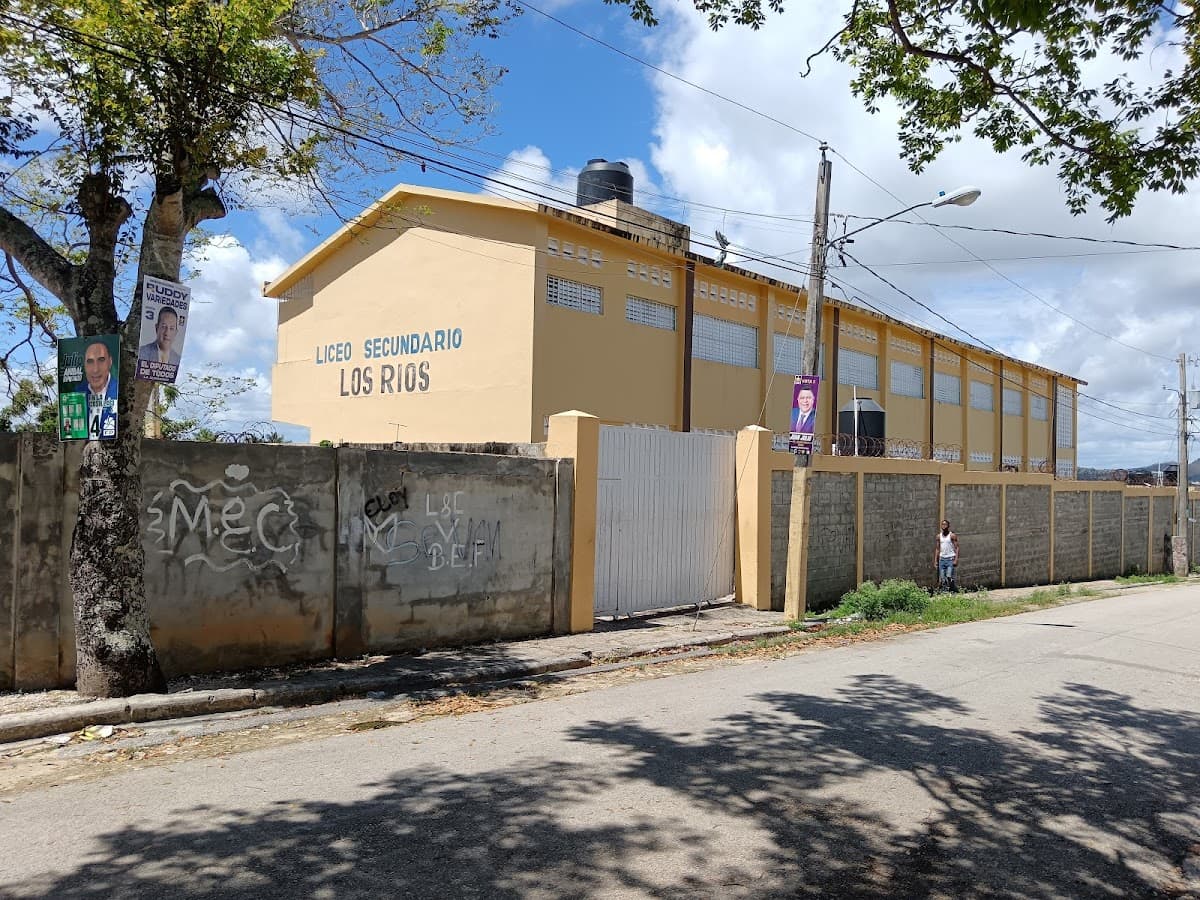 Liceo Secundario Los Rios - Imagen 2