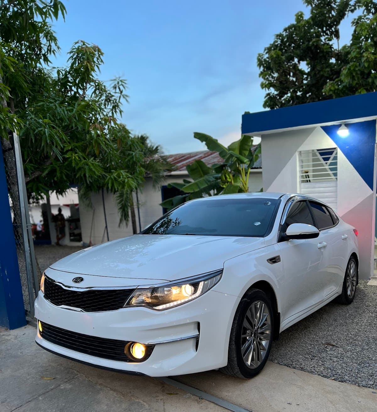 KM5 Auto Import & Rent Car - Imagen 3