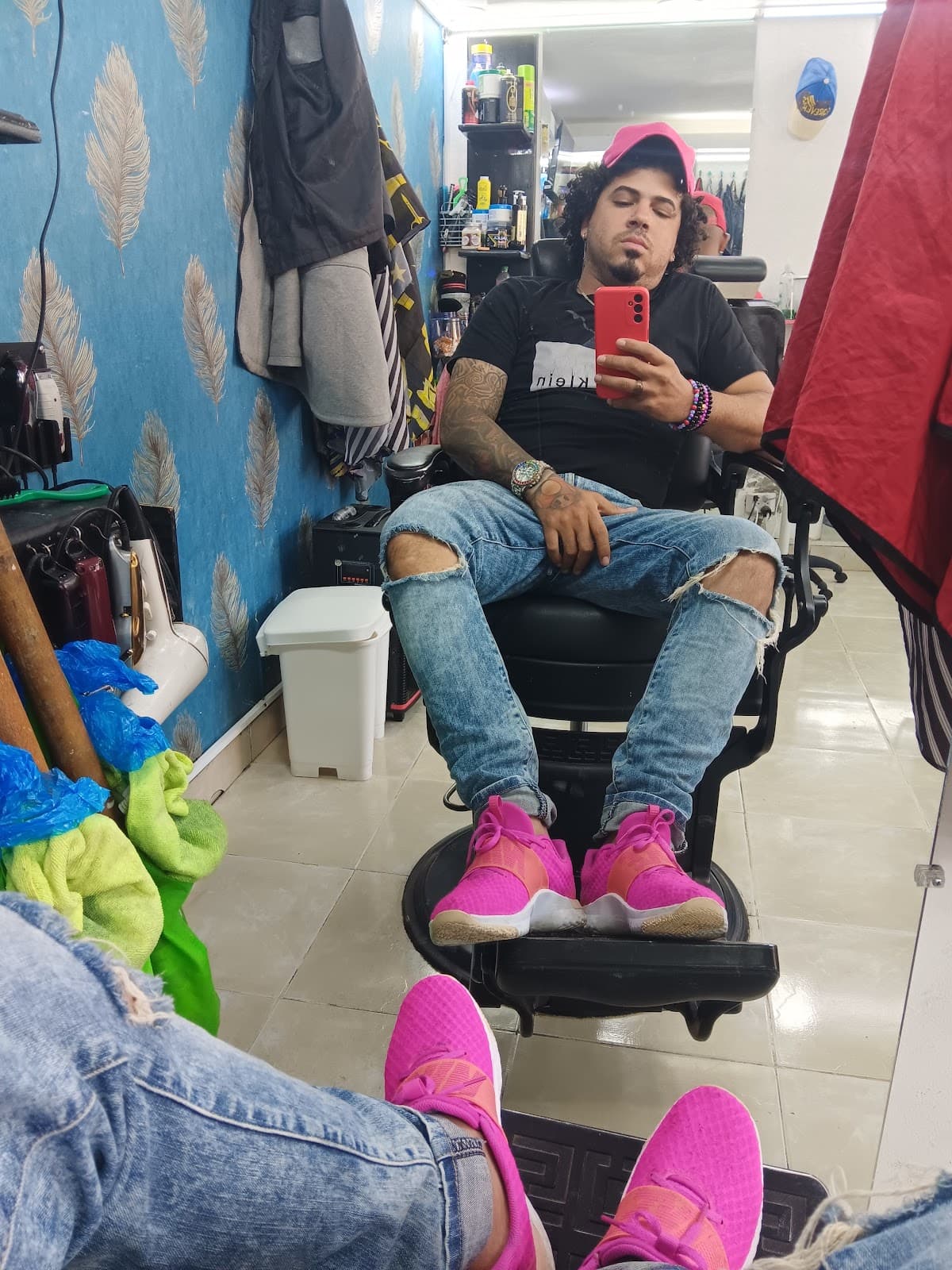 Adonis Barber Shop HOOKA y Más - Imagen 3