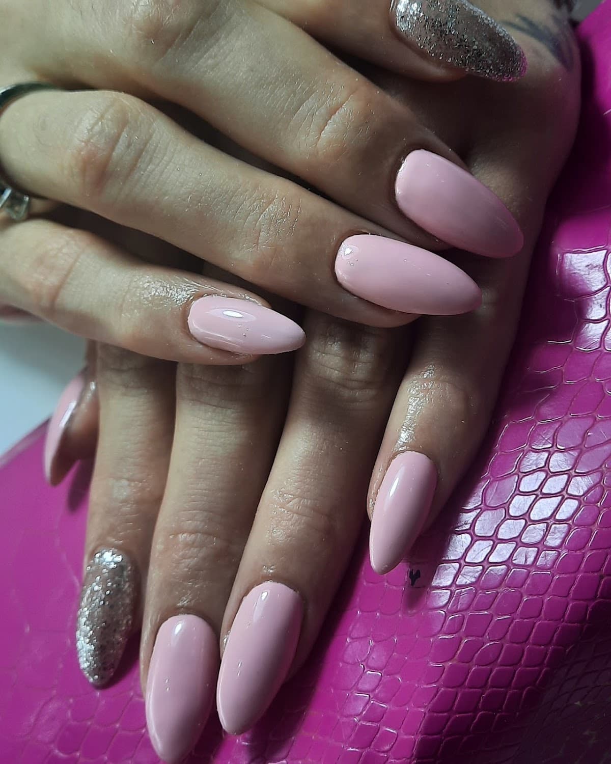 Sophie nails Center - Imagen 3