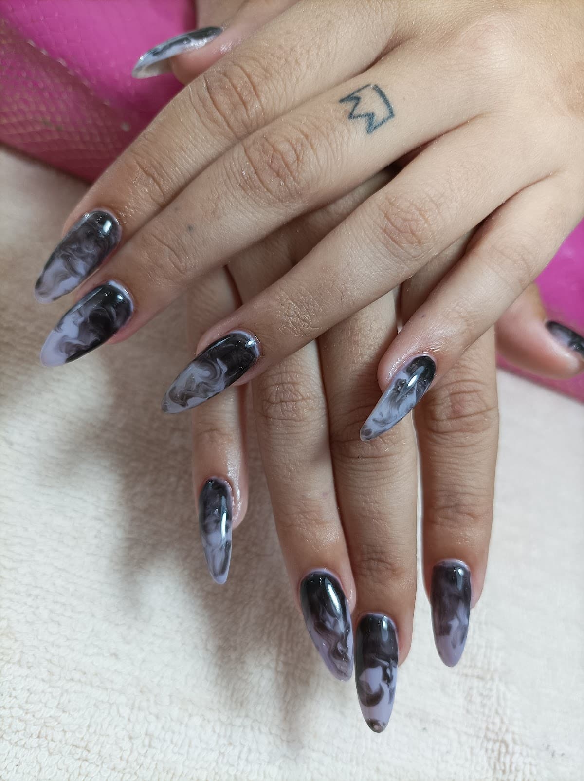 Sophie nails Center - Imagen 1