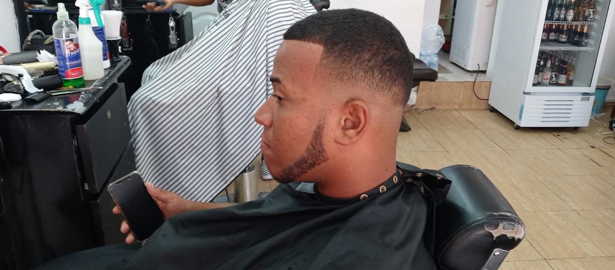 D'Menor Barber Shop - Imagen 2