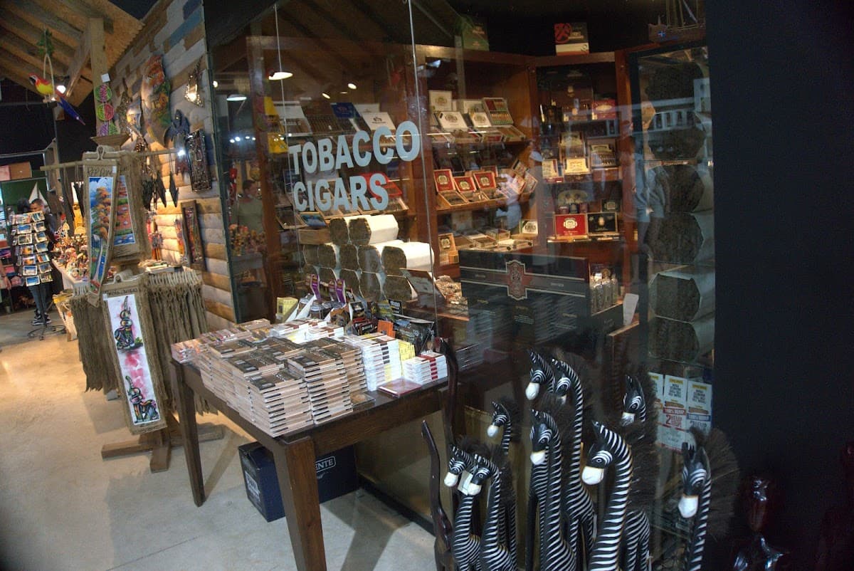 Taino Gifts Concept Store - Imagen 2
