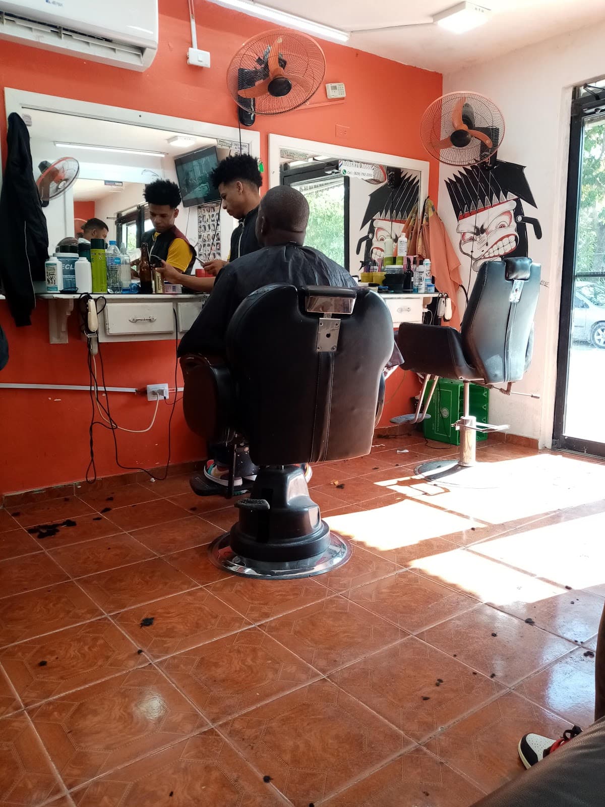 Peluqueria la Unica - Imagen 1