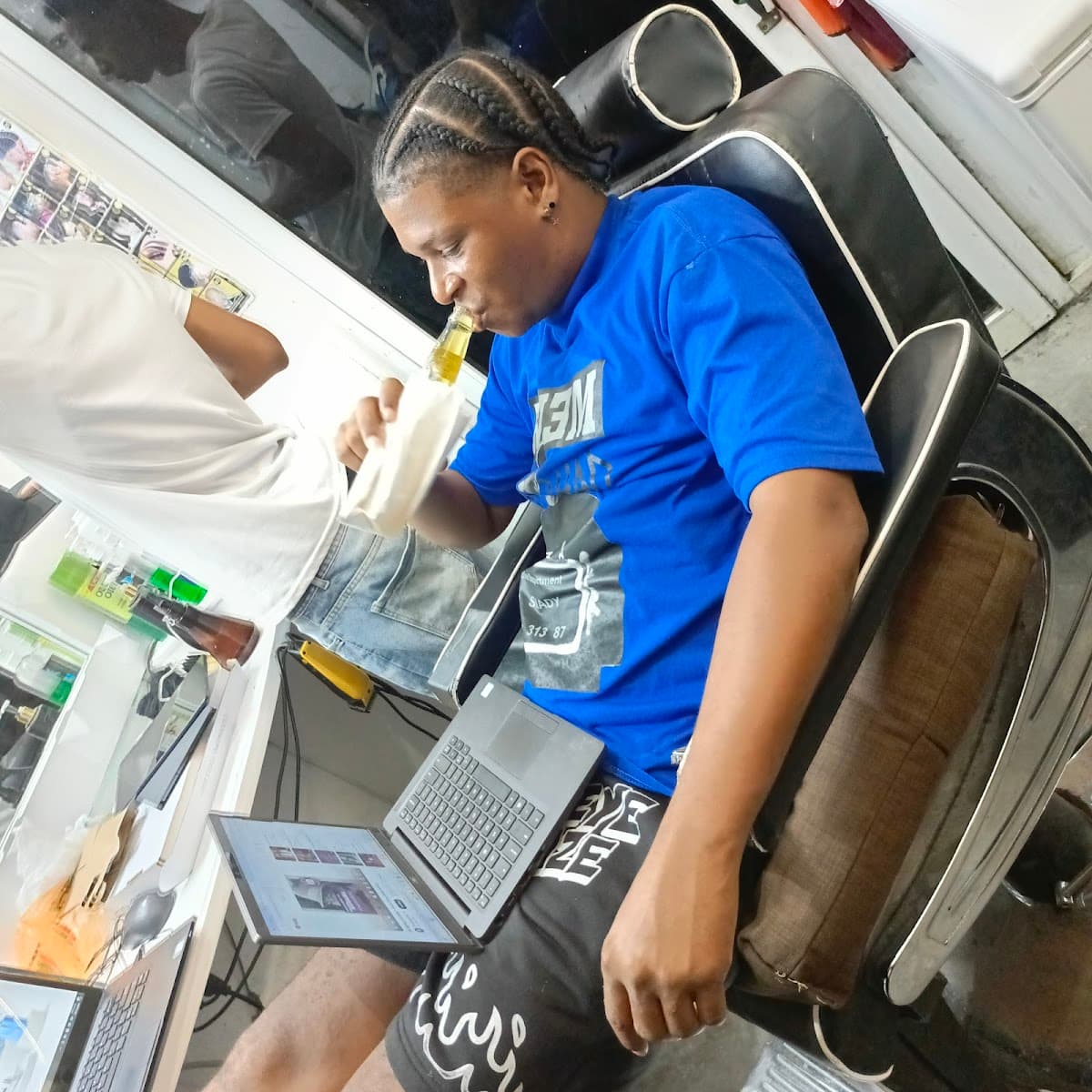 El Flaco barbershop - Imagen 2
