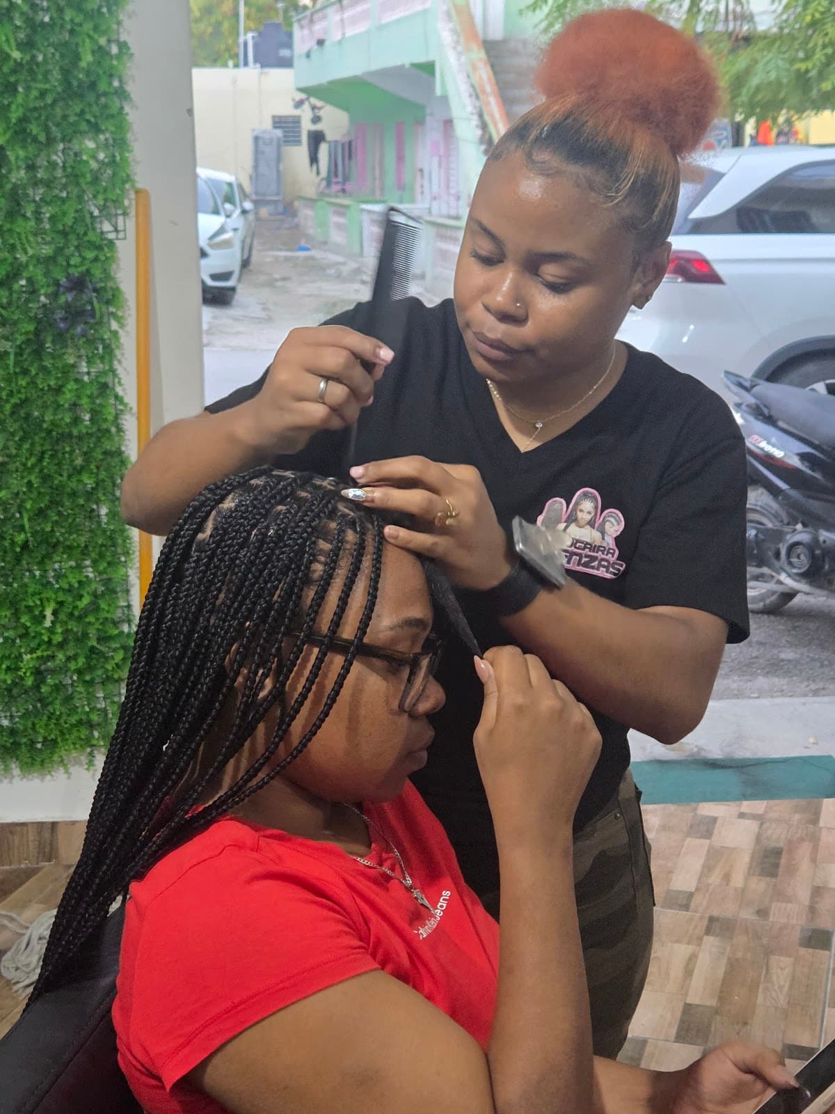D'Yocaira Trenzas Salon - Imagen 2