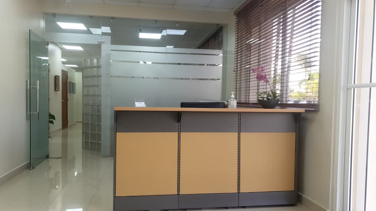 Las Canas Dental Center - Imagen 2