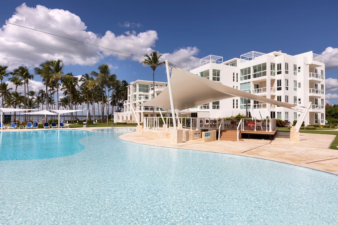 Playa Nueva Romana - Real Estate Showroom - Imagen 2