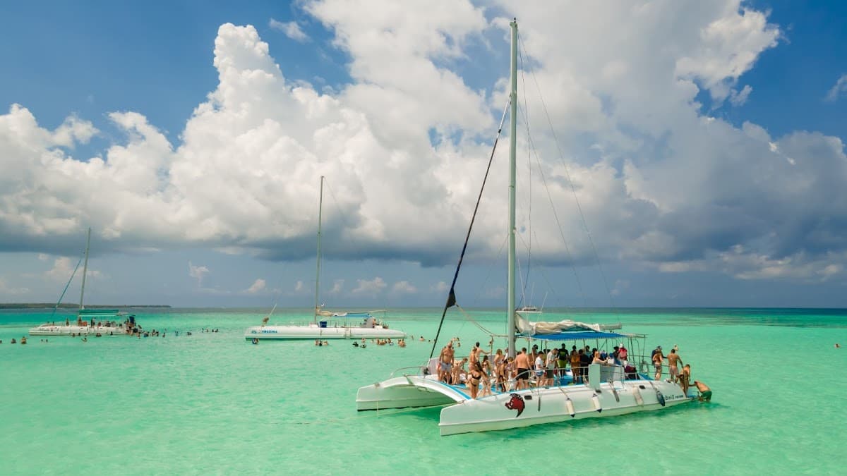 Tours Party boat AND saona island Exxcurssion punta cana - Imagen 3