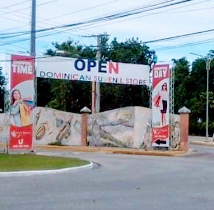 PUNTA BLANCA MALL - Imagen 2