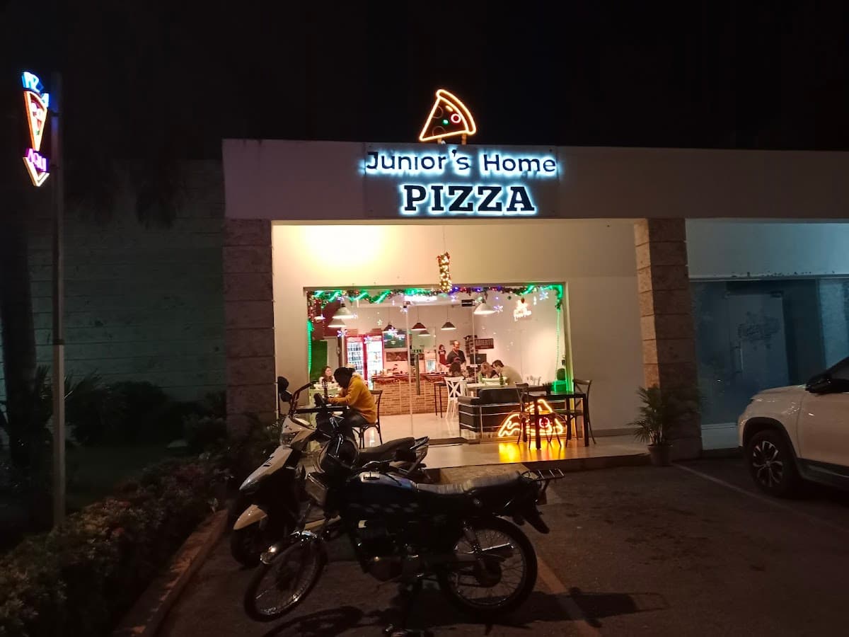 Junior's Home Pizza - Imagen 1
